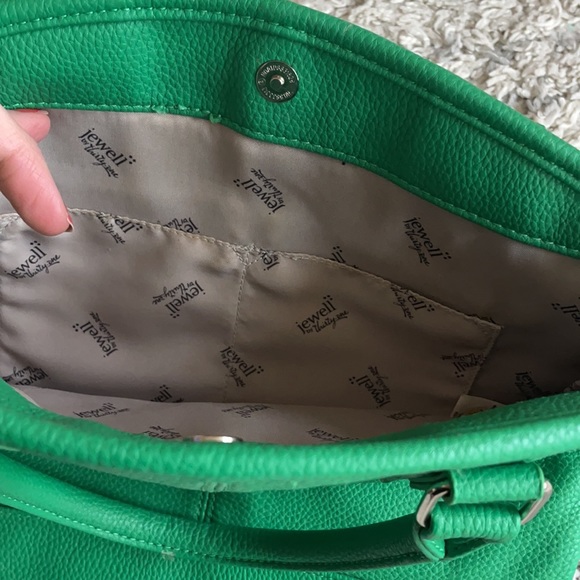 Nice spring handbag! - Picture 4 of 4